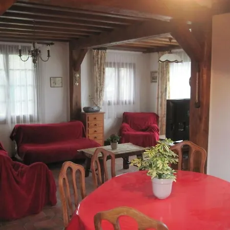 Holiday home Le Clos D'aval Le Paulownia Saint-Nicolas-d'Aliermont